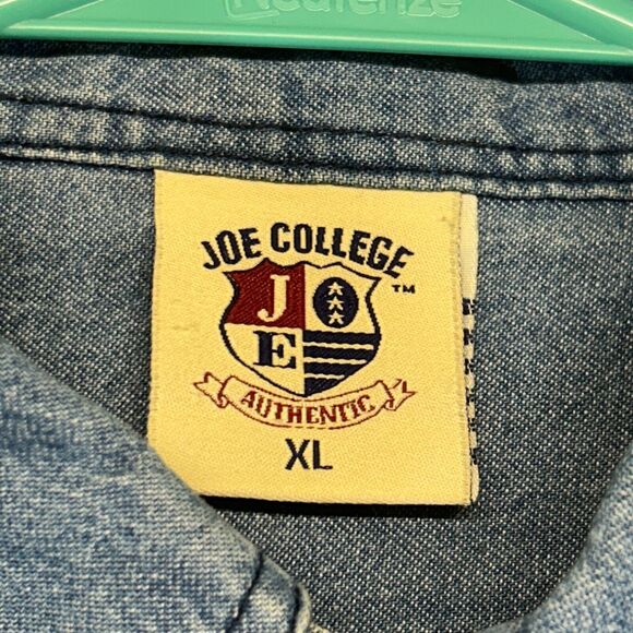 UNC Tar Heels Denim Shirt Men's XL Blue Long Sleeve Button Down Joe College - Picture 5 of 13